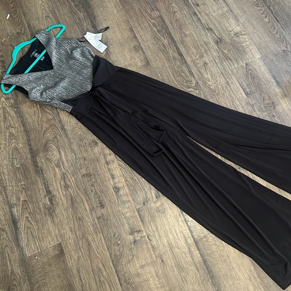 R&K NWT color block silver sparkling sleeveless front tie jumpsuit size 8 black - Picture 2 of 9